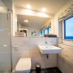 Ferienhaus-lieblingsplatz-by-seeblick-ferien-oro-direkte-wasserlage-sauna Hébergement de vacances Olpenitz